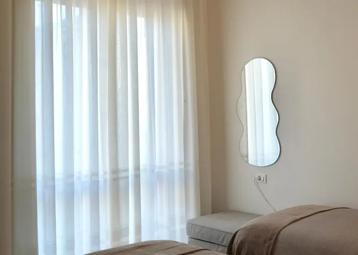 Unique 2 Apartment *