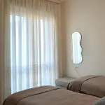 Unique 2 Apartment *